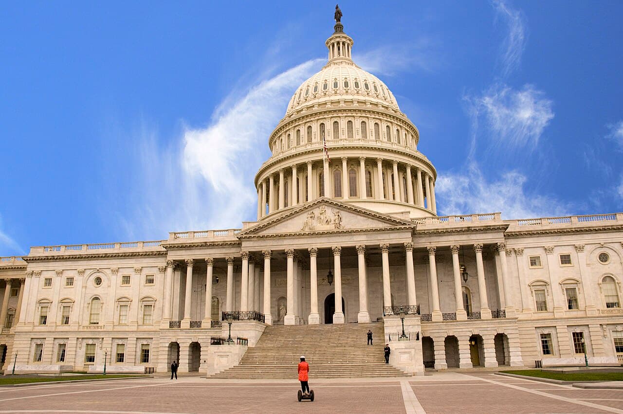 米国連邦議会議事堂(ワシントンD.C.)